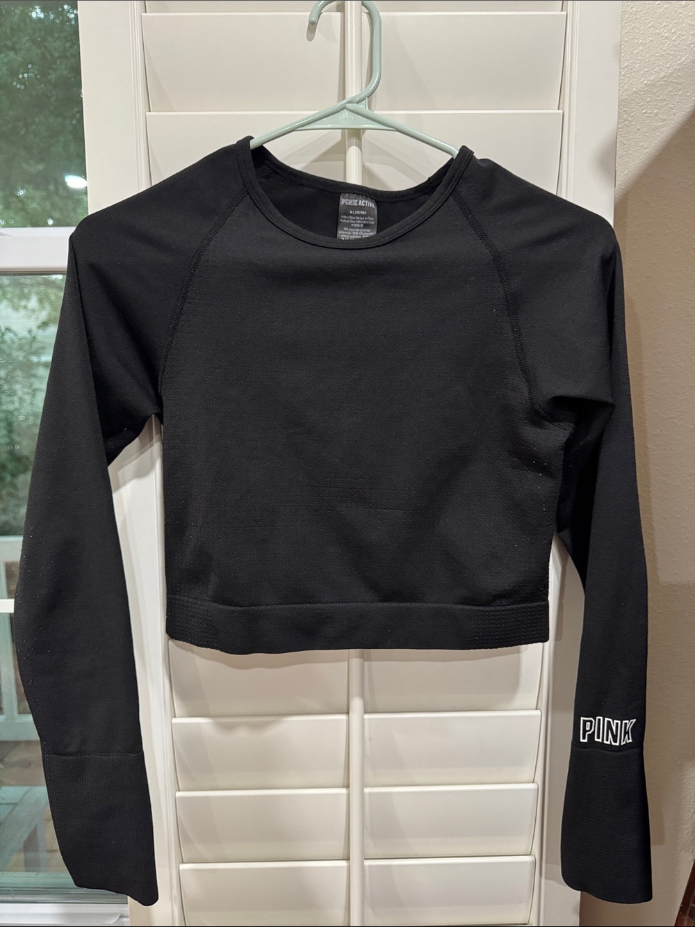 PINK Victoria's Secret Black Cropped Long Sleeve Tee